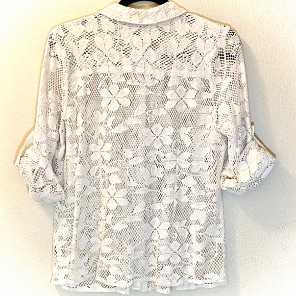 Flutterbye Crochet Button Up Collared Top - Sz Med - Picture 5 of 8
